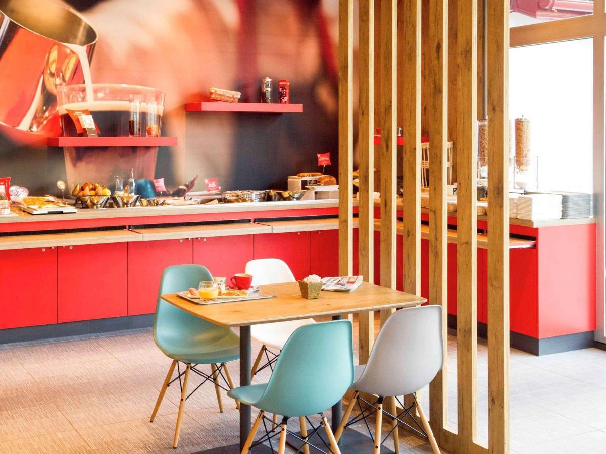Ibis Centre Hotel 3*